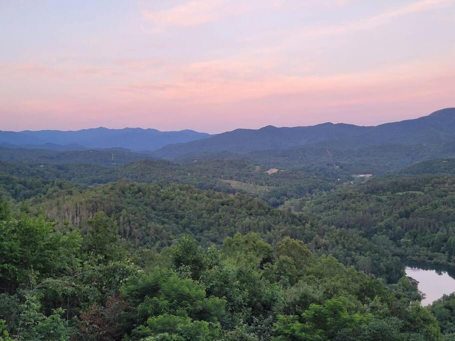 Stunning Mtn. Views! 4Br With All The Amenities! - Vista Vibes- 布赖森城 外观 照片