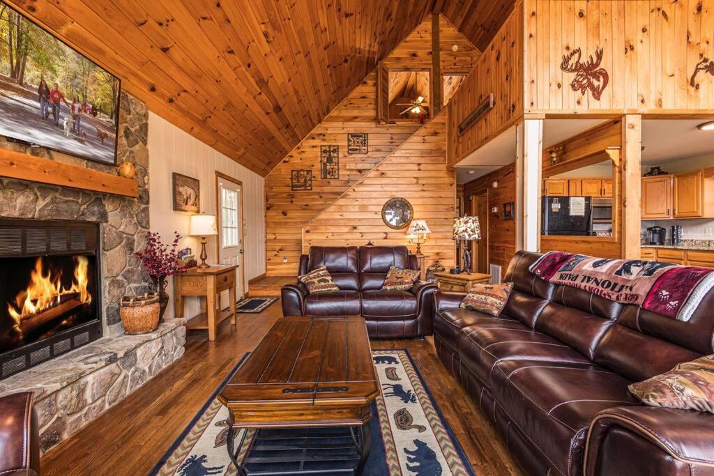 Stunning Mtn. Views! 4Br With All The Amenities! - Vista Vibes- 布赖森城 外观 照片